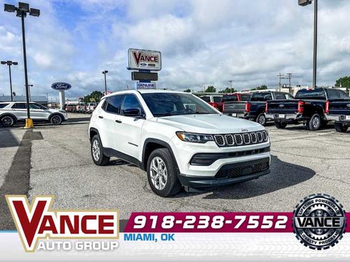 Bright White Clearcoat 2024 Jeep Compass Sport