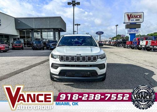 Bright White Clearcoat 2024 Jeep Compass Sport