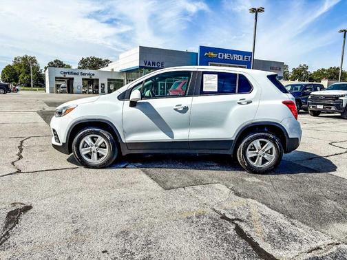 2022 Chevrolet Trax LS