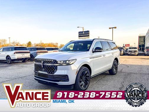 Crystal White Metallic 2026 Lincoln Navigator Reserve