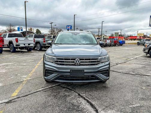 2024 Volkswagen Tiguan 2.0T SE