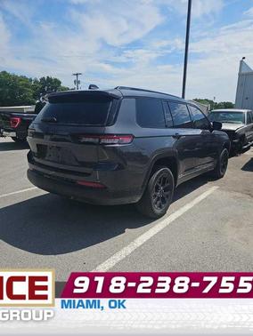 Metallic 2025 Jeep Grand Cherokee L Laredo