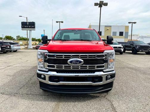 2025 Ford F-350 XLT