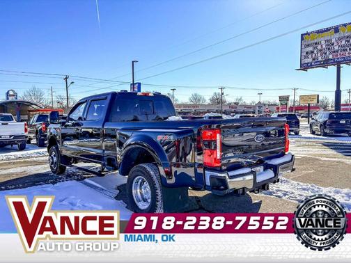 2025 Ford F-350 Lariat Super Duty