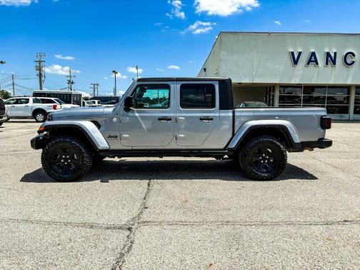 2021 Jeep Gladiator Sport