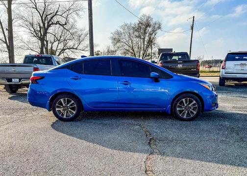 2024 Nissan Versa 1.6 SV