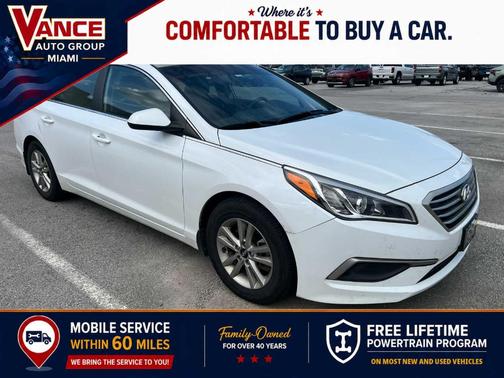 Quartz White Pearl 2017 Hyundai SONATA SE