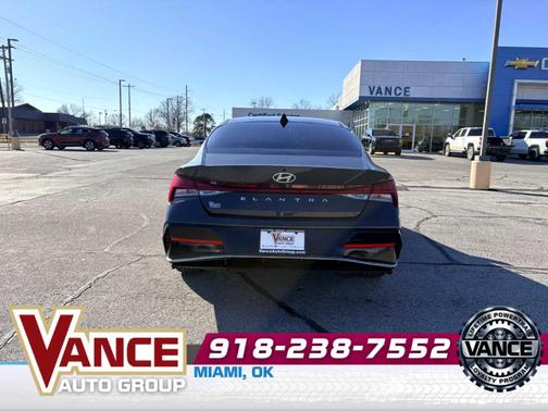 2025 Hyundai ELANTRA SEL Convenience