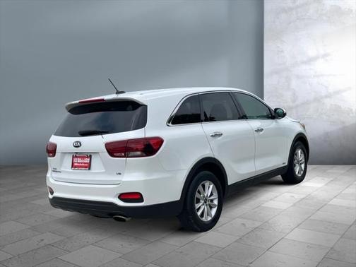 2020 Kia Sorento LX