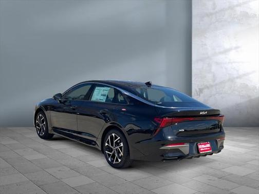 2025 Kia K5 EX