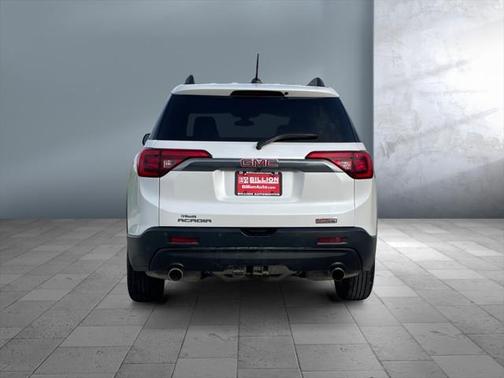 2017 GMC Acadia SLE-2