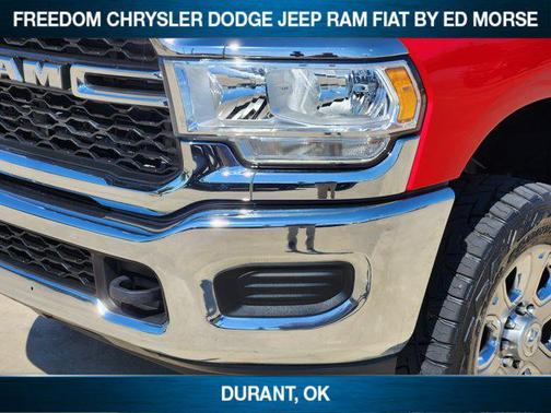 2024 RAM 2500 Tradesman Crew Cab 4x4 6'4' Box