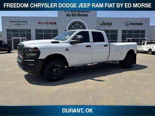 2025 RAM 3500 Tradesman Crew Cab 4x4 8' Box