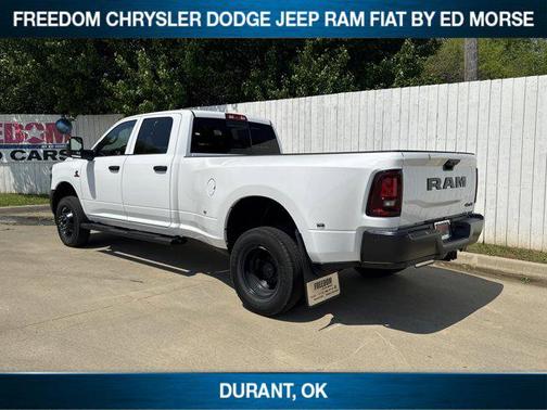 2025 RAM 3500 Tradesman Crew Cab 4x4 8' Box