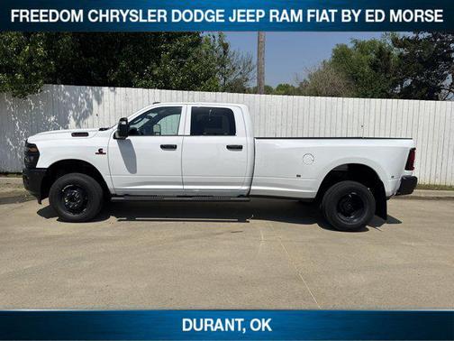 2025 RAM 3500 Tradesman Crew Cab 4x4 8' Box