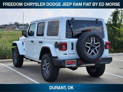 2025 Jeep Wrangler 4-Door Sahara 4x4