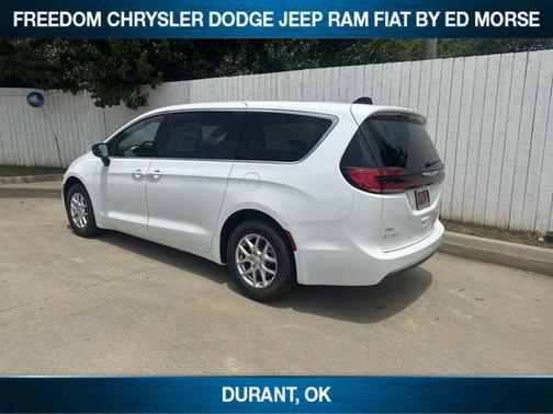 2025 Chrysler Pacifica L