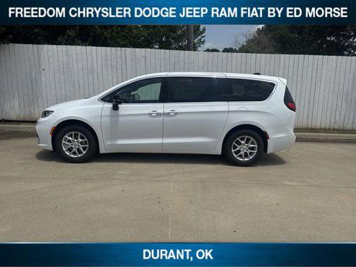 2025 Chrysler Pacifica L