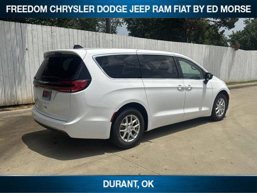 2025 Chrysler Pacifica L
