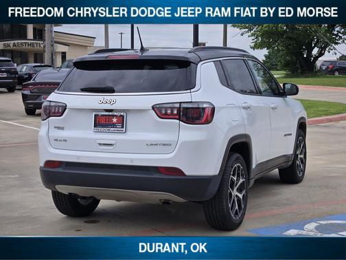 Bright White Clearcoat 2024 Jeep Compass Limited