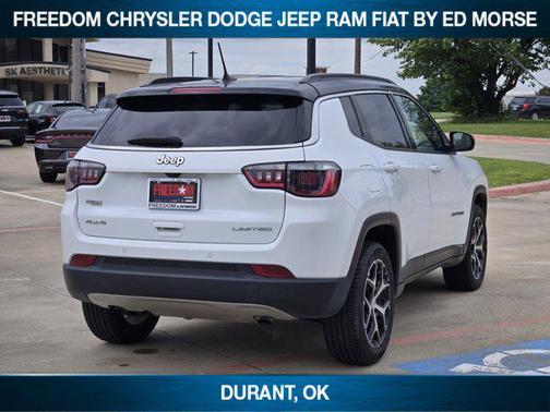 Bright White Clearcoat 2024 Jeep Compass Limited