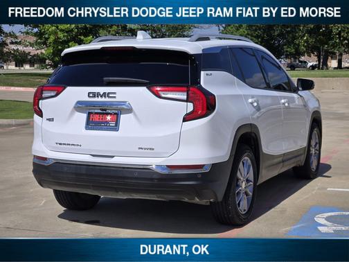 Summit White 2022 GMC Terrain SLT