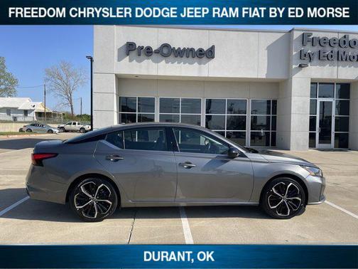 2023 Nissan Altima SR FWD