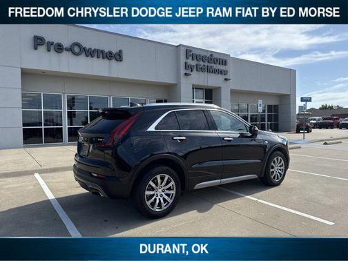 2023 Cadillac XT4 Premium Luxury