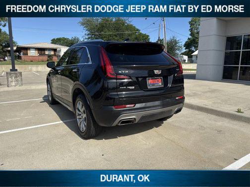 2023 Cadillac XT4 Premium Luxury
