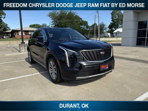 2023 Cadillac XT4 Premium Luxury