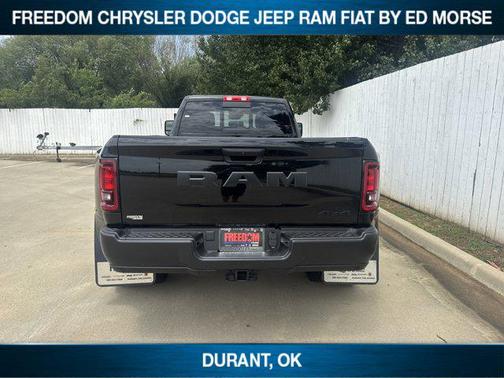 2025 RAM 3500 Tradesman Crew Cab 4x4 8' Box