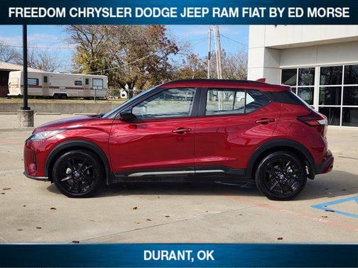 2024 Nissan Kicks SR