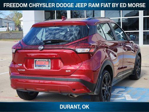 2024 Nissan Kicks SR