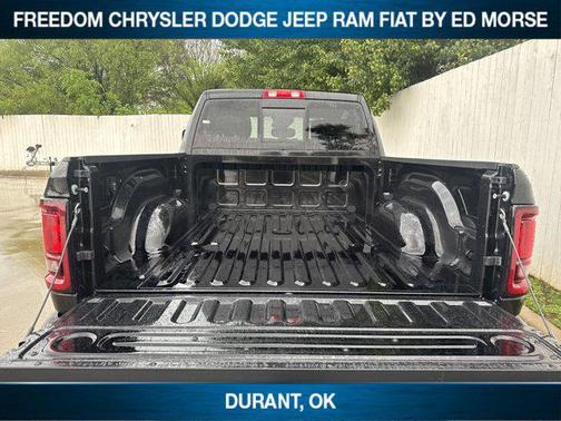 2025 RAM 2500 Tradesman Crew Cab 4x4 6'4' Box