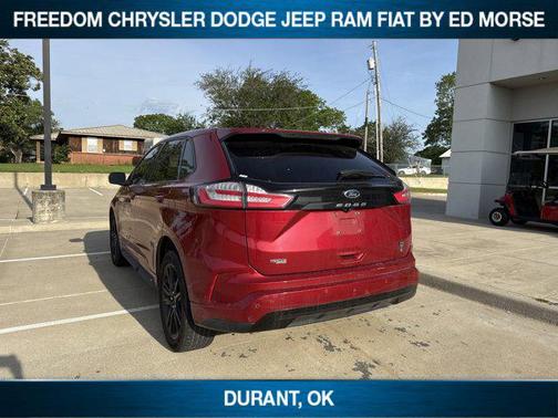 Rapid Red Metallic Tinted Clearcoat 2022 Ford Edge ST Line