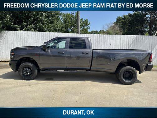 2025 RAM 3500 Tradesman Crew Cab 4x4 8' Box