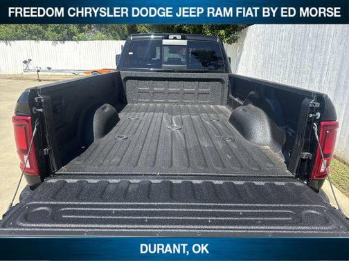 2025 RAM 3500 Laramie Crew Cab 4x4 8' Box