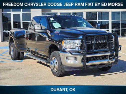 2024 RAM 3500 Tradesman Crew Cab 4x4 8' Box
