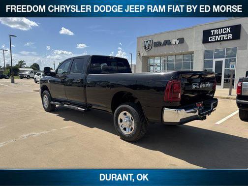 2025 RAM 3500 Tradesman Crew Cab 4x4 8' Box