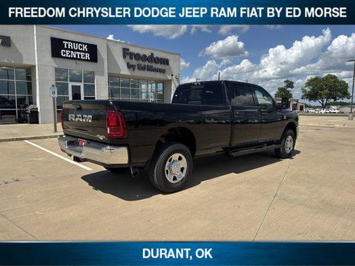 2025 RAM 3500 Tradesman Crew Cab 4x4 8' Box