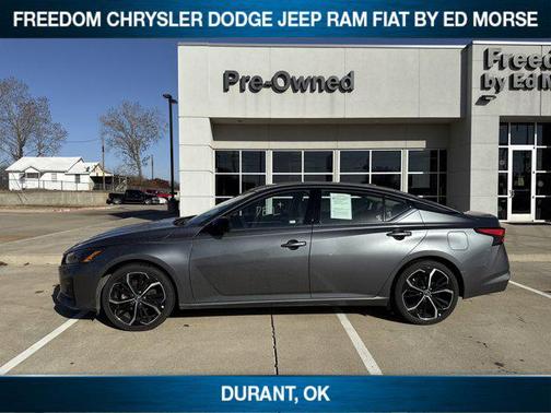 2023 Nissan Altima SR FWD