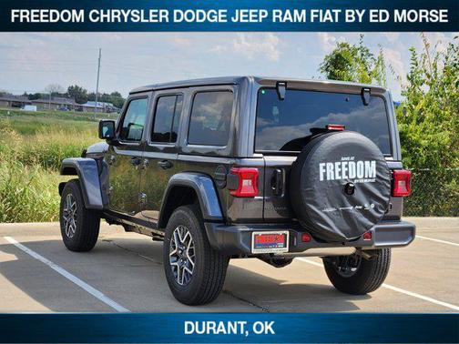 2025 Jeep Wrangler 4-Door Sahara 4x4