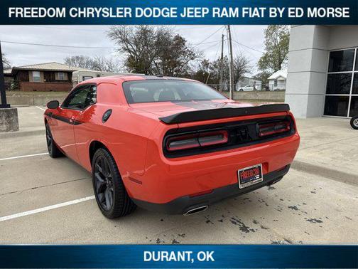 2021 Dodge Challenger SXT