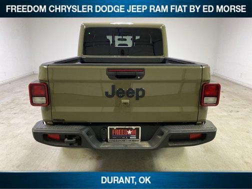 2025 Jeep Gladiator Nighthawk