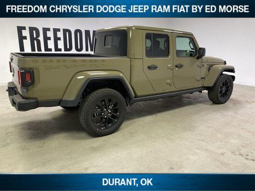 2025 Jeep Gladiator Nighthawk