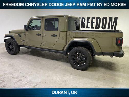 2025 Jeep Gladiator Nighthawk