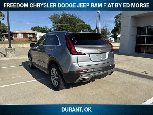 2023 Cadillac XT4 Premium Luxury