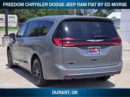 Ceramic Gray Clearcoat 2023 Chrysler Pacifica Touring L