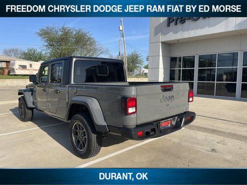 2023 Jeep Gladiator Overland