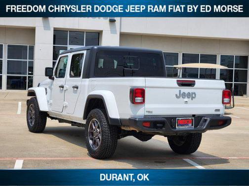 2023 Jeep Gladiator Overland